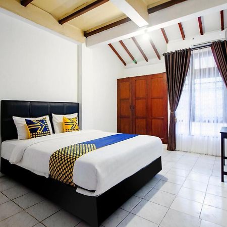 Spot On 2107 Ijo Pupus Syariah Residence Baturetno Екстер'єр фото