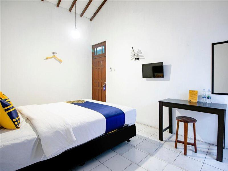 Spot On 2107 Ijo Pupus Syariah Residence Baturetno Екстер'єр фото
