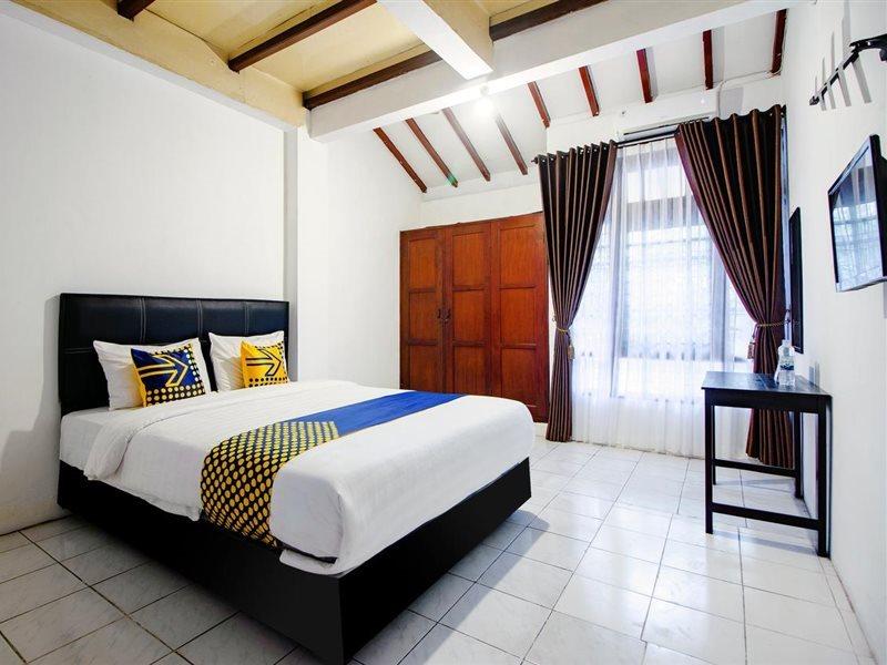 Spot On 2107 Ijo Pupus Syariah Residence Baturetno Екстер'єр фото