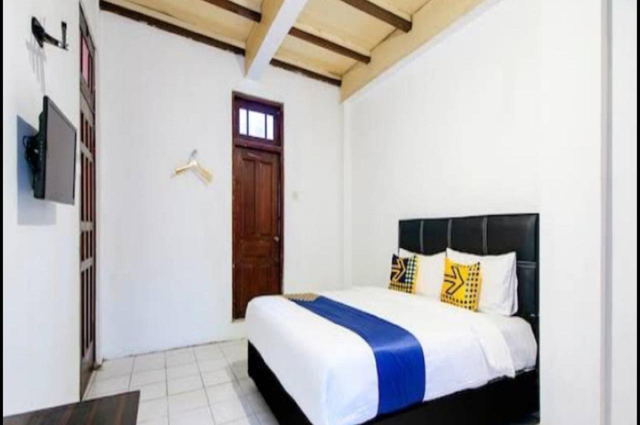 Spot On 2107 Ijo Pupus Syariah Residence Baturetno Екстер'єр фото