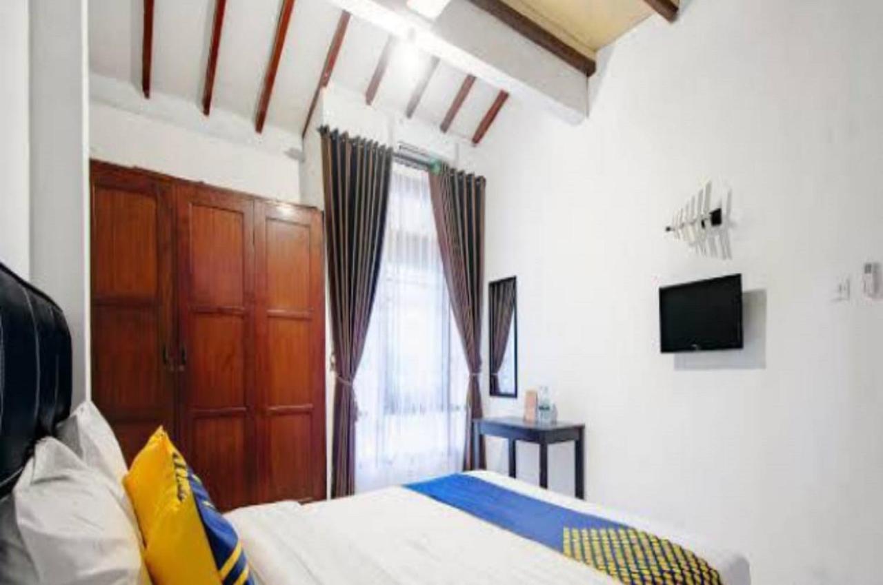 Spot On 2107 Ijo Pupus Syariah Residence Baturetno Екстер'єр фото
