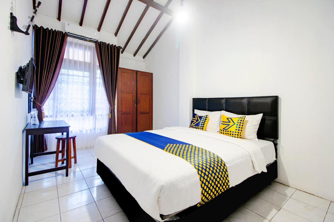 Spot On 2107 Ijo Pupus Syariah Residence Baturetno Екстер'єр фото