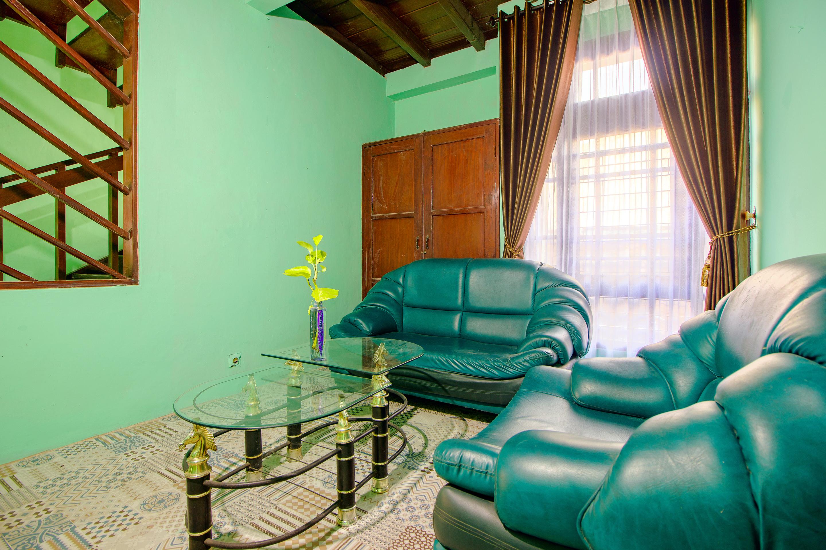 Spot On 2107 Ijo Pupus Syariah Residence Baturetno Екстер'єр фото